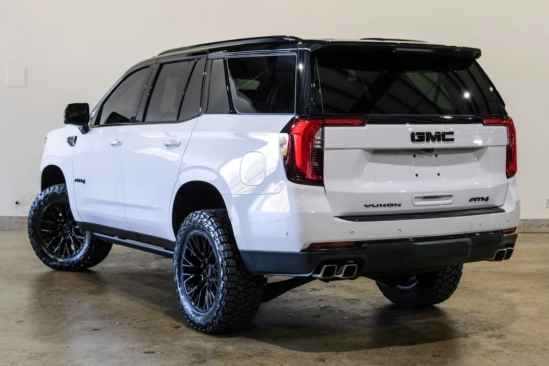 2025 GMC Yukon 5th Gen - Image 8 of 12