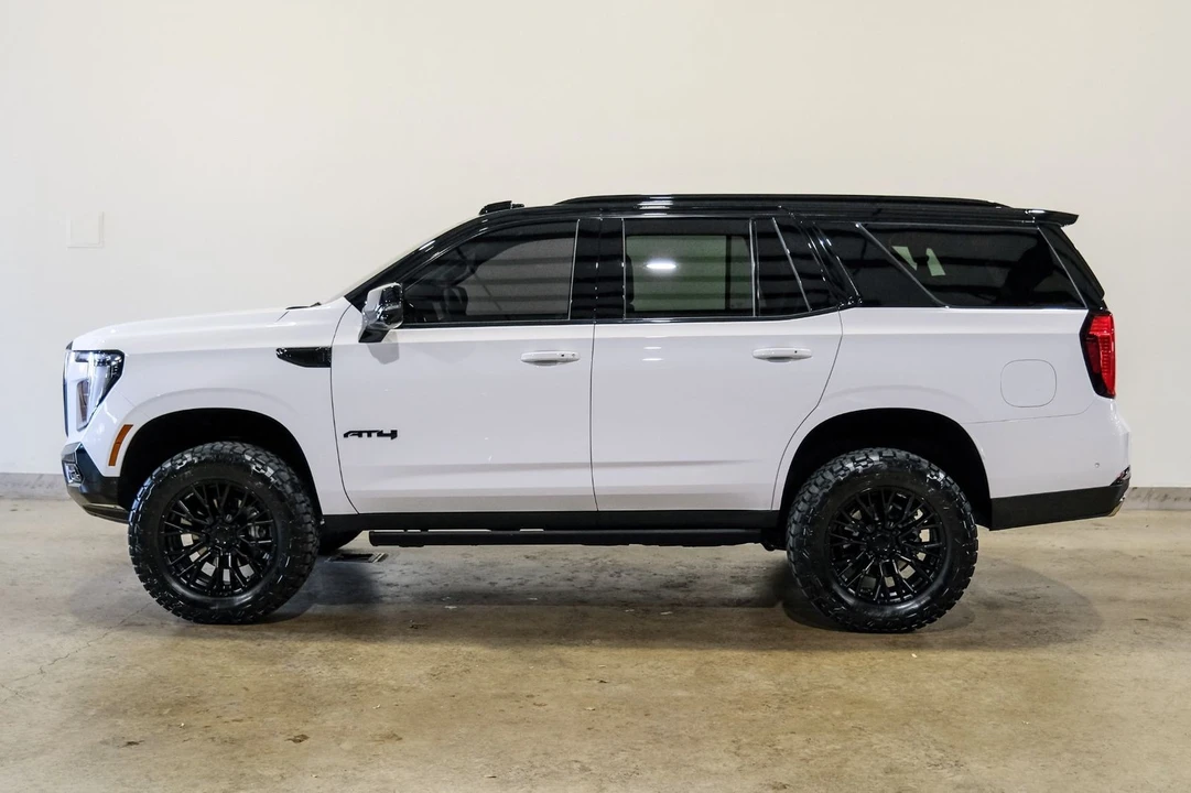 2025 GMC Yukon 5th Gen - Image 5 of 12