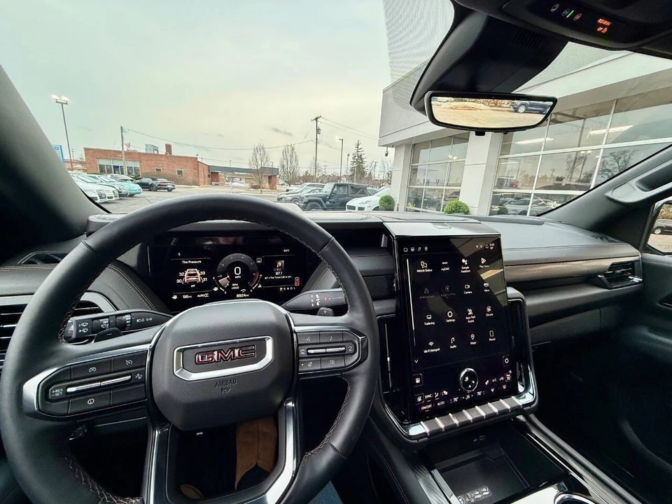 2025 GMC Yukon 5th Gen - Image 21 of 21