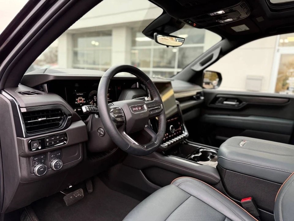 2025 GMC Yukon 5th Gen - Image 9 of 21