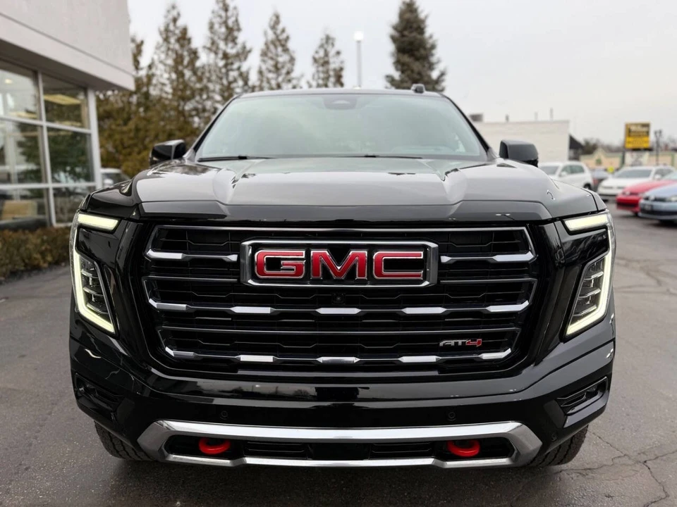 2025 GMC Yukon 5th Gen - Image 8 of 21