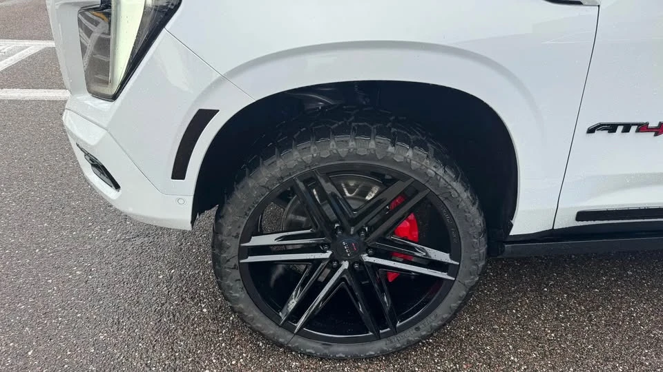 2025 GMC Yukon 5th Gen - Image 3 of 17