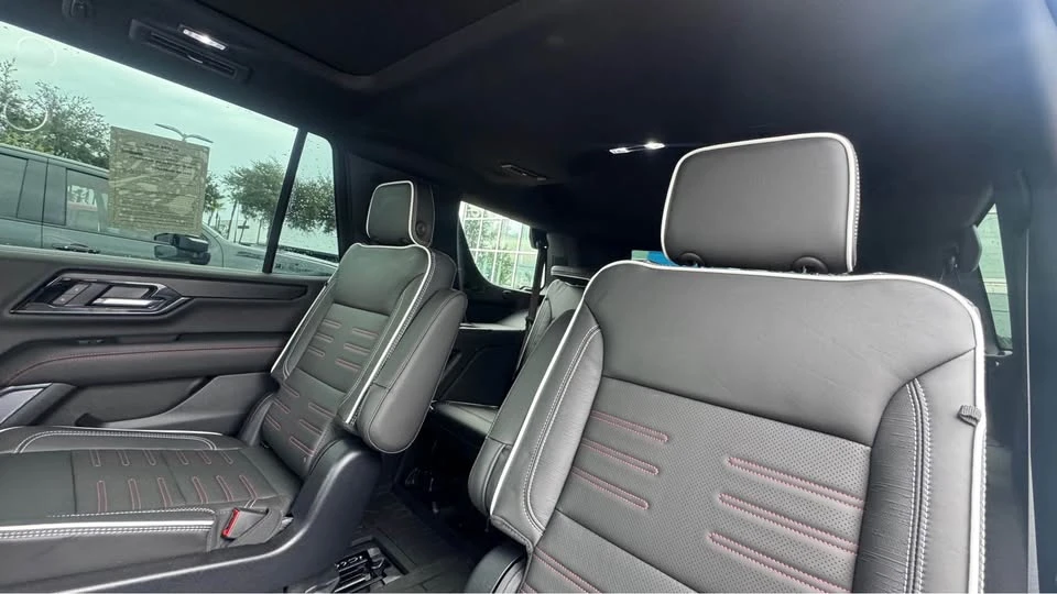 2025 GMC Yukon 5th Gen - Image 11 of 17