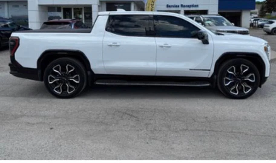 2025 GMC Yukon 5th Gen - Image 2 of 9