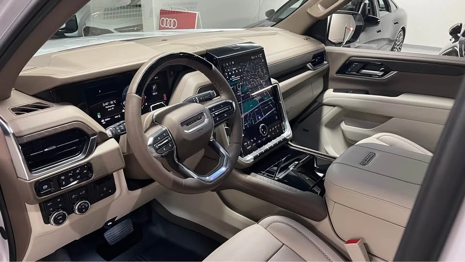 2025 GMC Yukon 5th Gen - Image 7 of 20