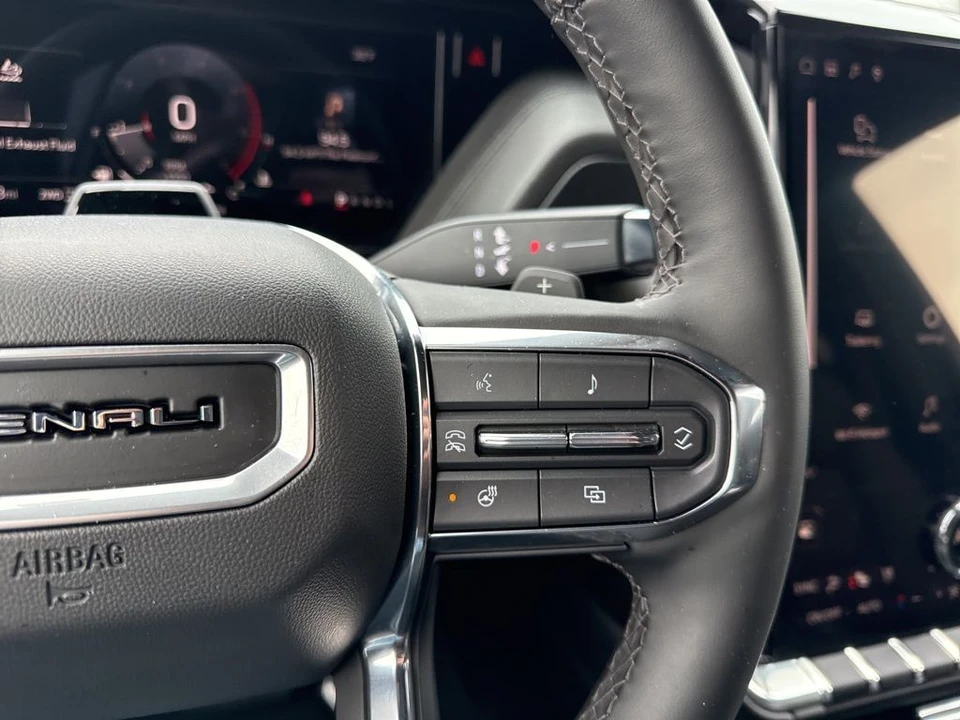2025 GMC Yukon 5th Gen - Image 20 of 21