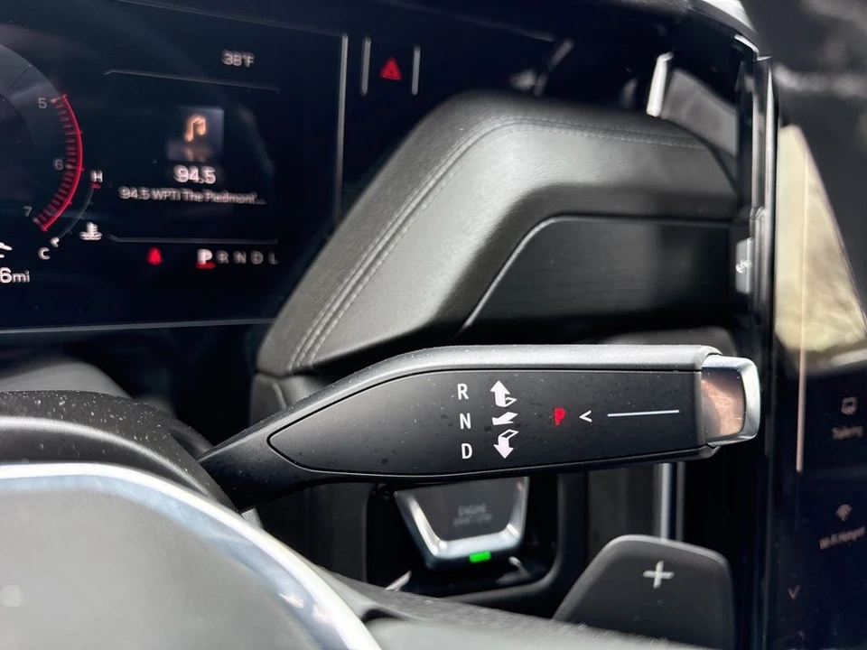 2025 GMC Yukon 5th Gen - Image 21 of 21