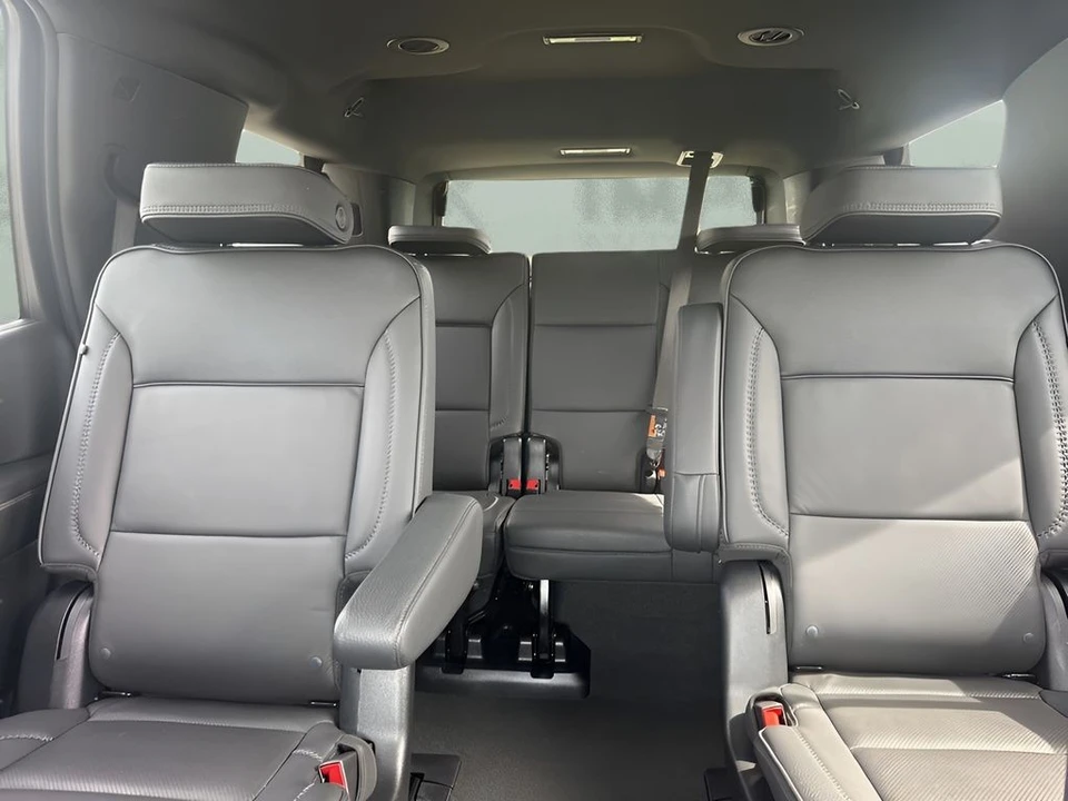 2025 GMC Yukon 5th Gen - Image 11 of 21