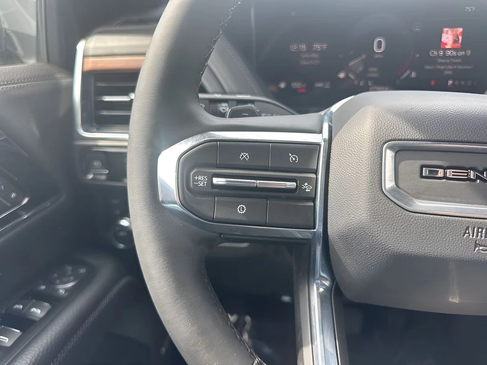 2025 GMC Yukon 5th Gen - Image 16 of 21