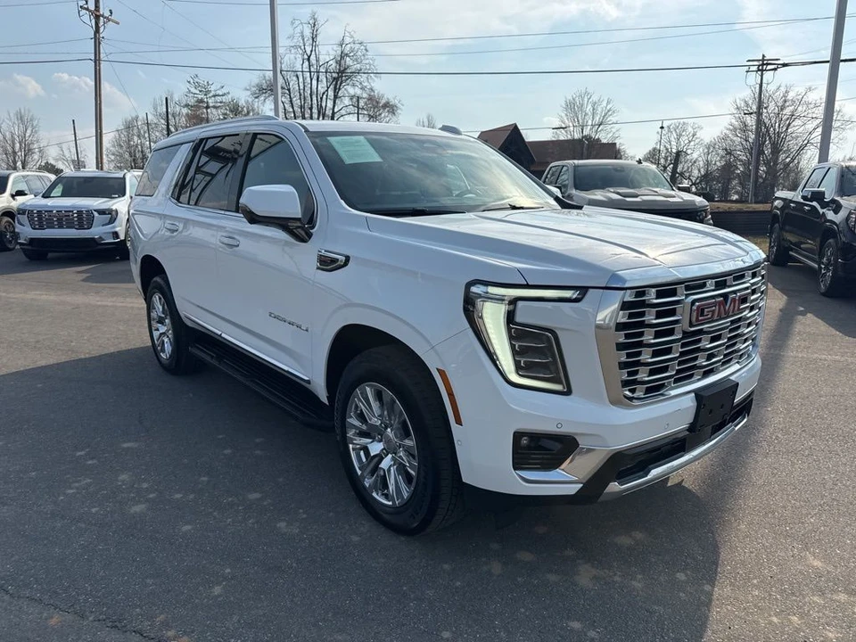 2025 GMC Yukon 5th Gen - Image 7 of 21