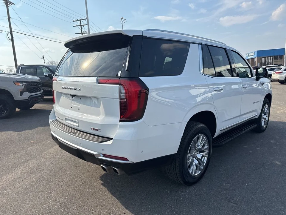 2025 GMC Yukon 5th Gen - Image 5 of 21