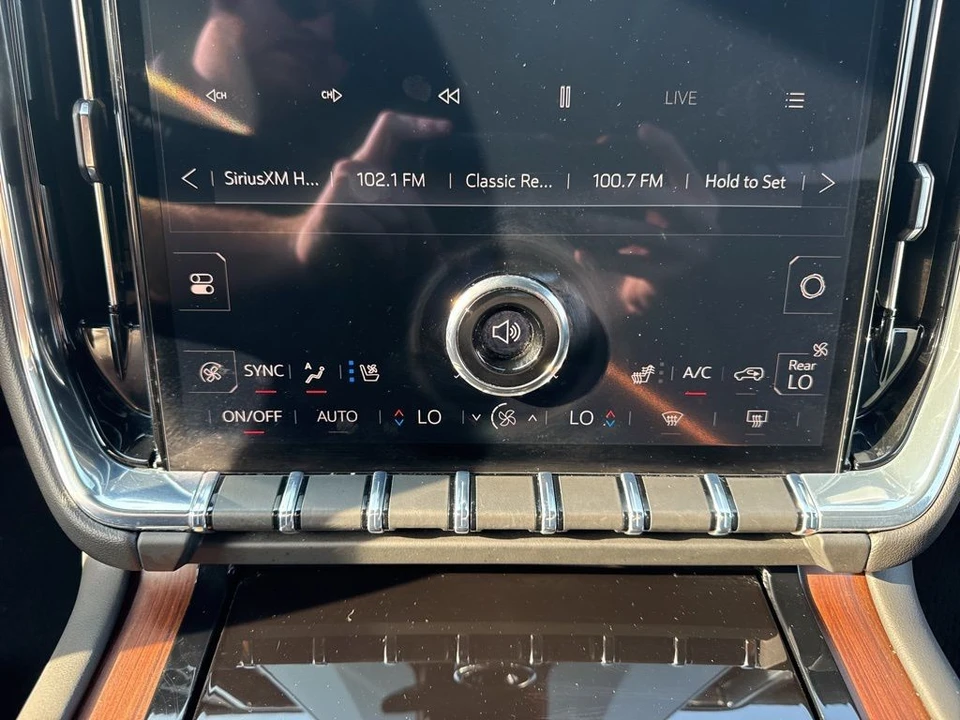 2025 GMC Yukon 5th Gen - Image 21 of 21