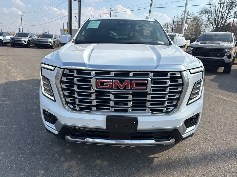 2025 GMC Yukon 5th Gen - Image 8 of 21