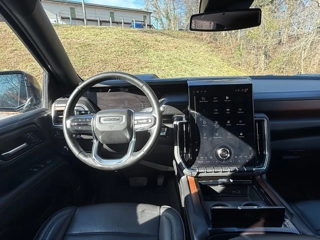 2025 GMC Yukon 5th Gen - Image 10 of 12