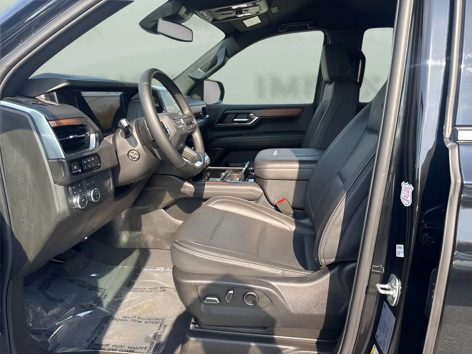 2025 GMC Yukon 5th Gen - Image 9 of 21