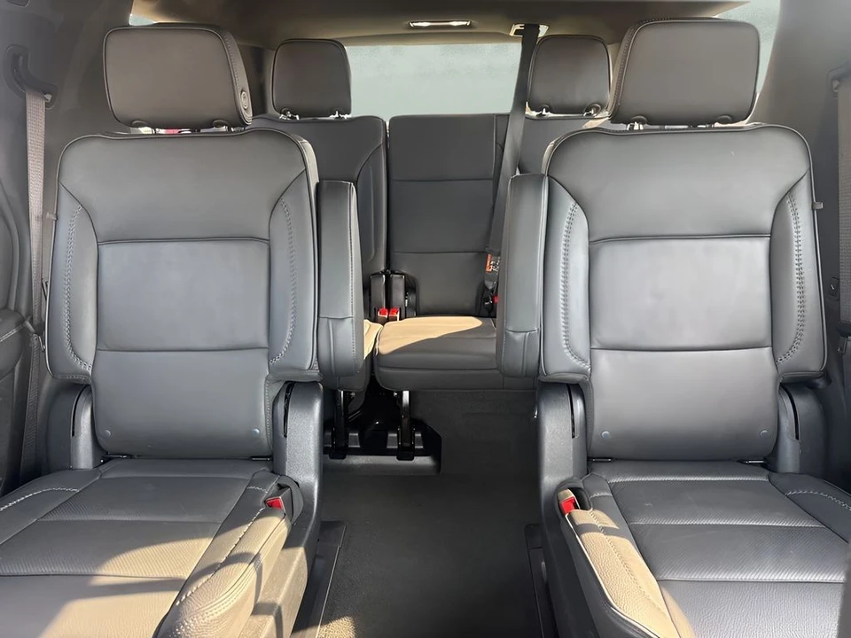 2025 GMC Yukon 5th Gen - Image 12 of 21