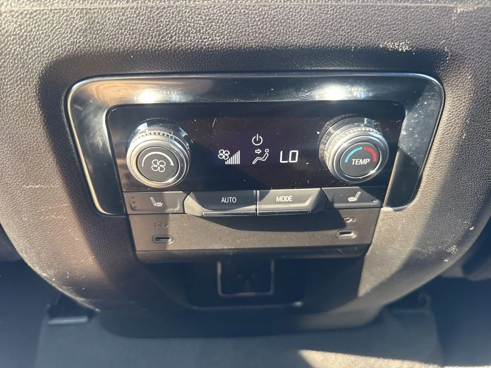 2025 GMC Yukon 5th Gen - Image 13 of 21
