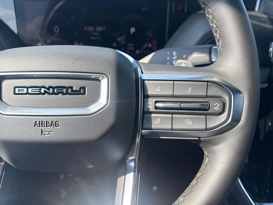 2025 GMC Yukon 5th Gen - Image 17 of 21