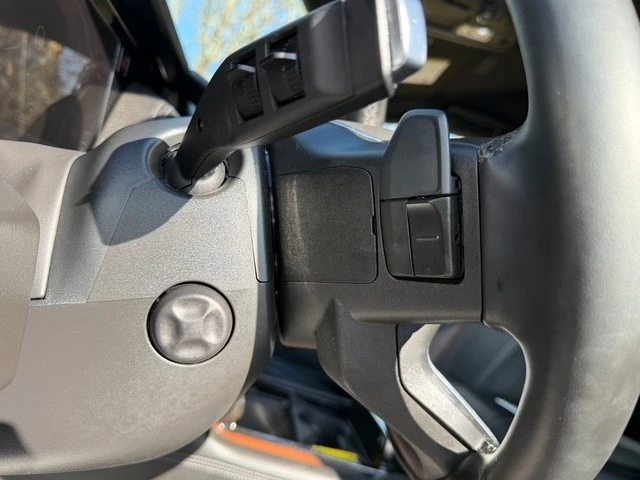 2025 GMC Yukon 5th Gen - Image 15 of 21