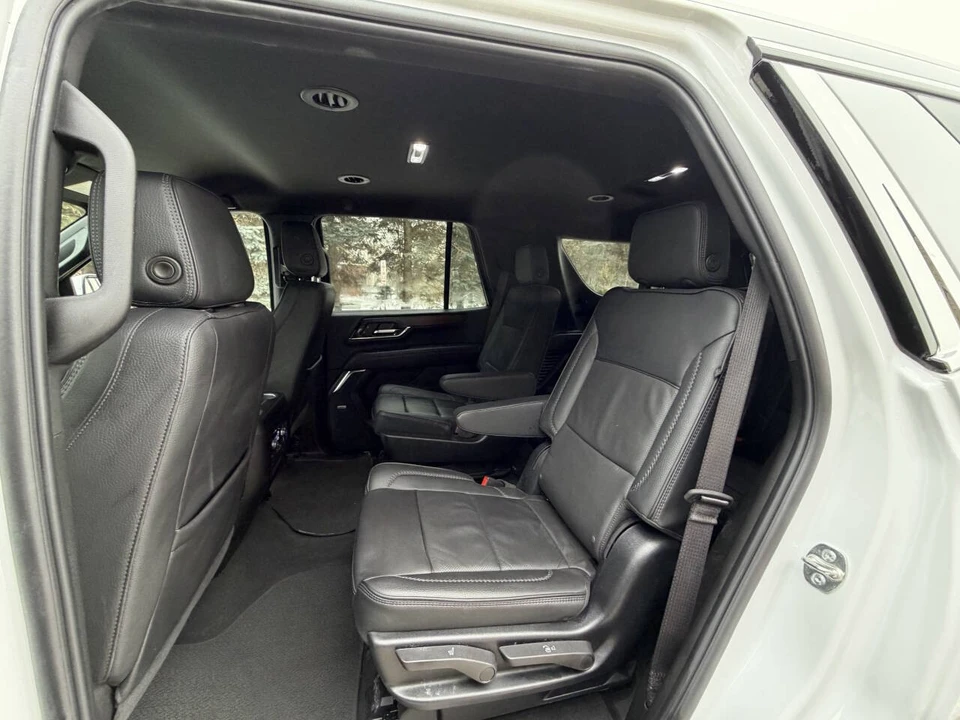 2025 GMC Yukon 5th Gen - Image 17 of 21