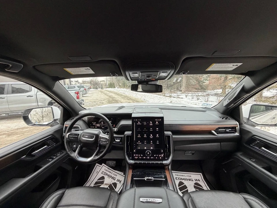 2025 GMC Yukon 5th Gen - Image 19 of 21