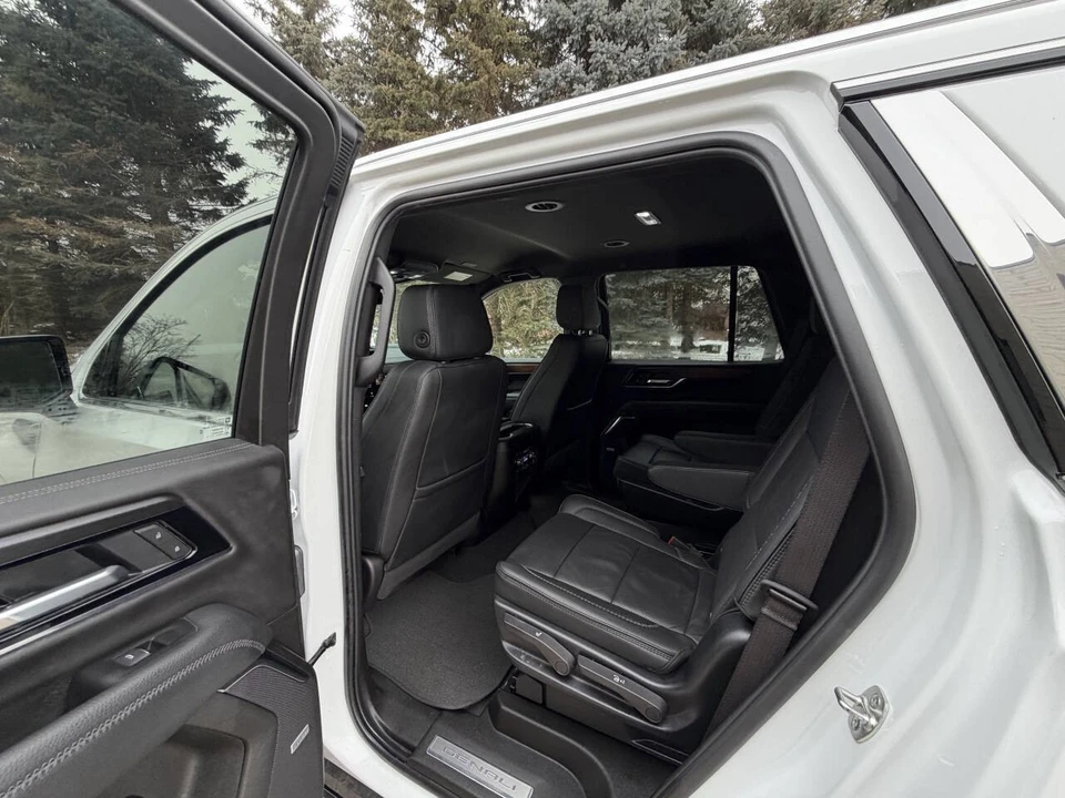 2025 GMC Yukon 5th Gen - Image 14 of 21