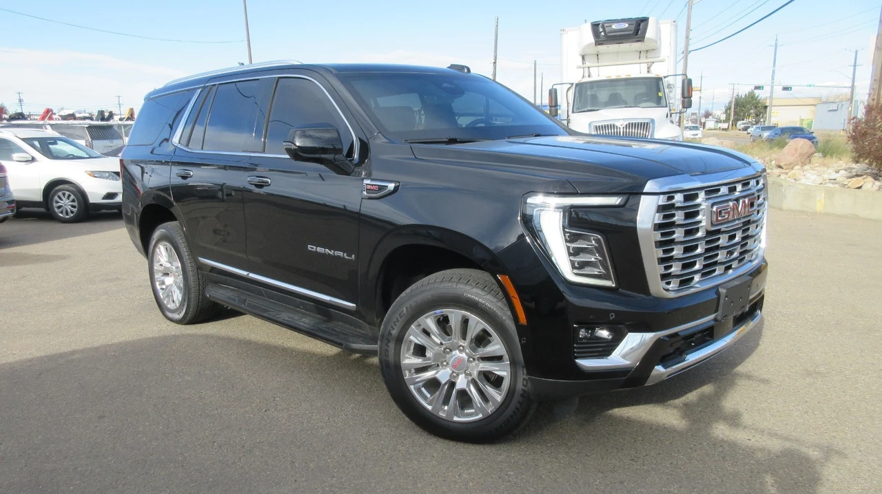 2025 GMC Yukon 5th Gen - Image 12 of 14