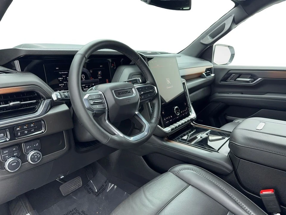 2025 GMC Yukon 5th Gen - Image 16 of 21