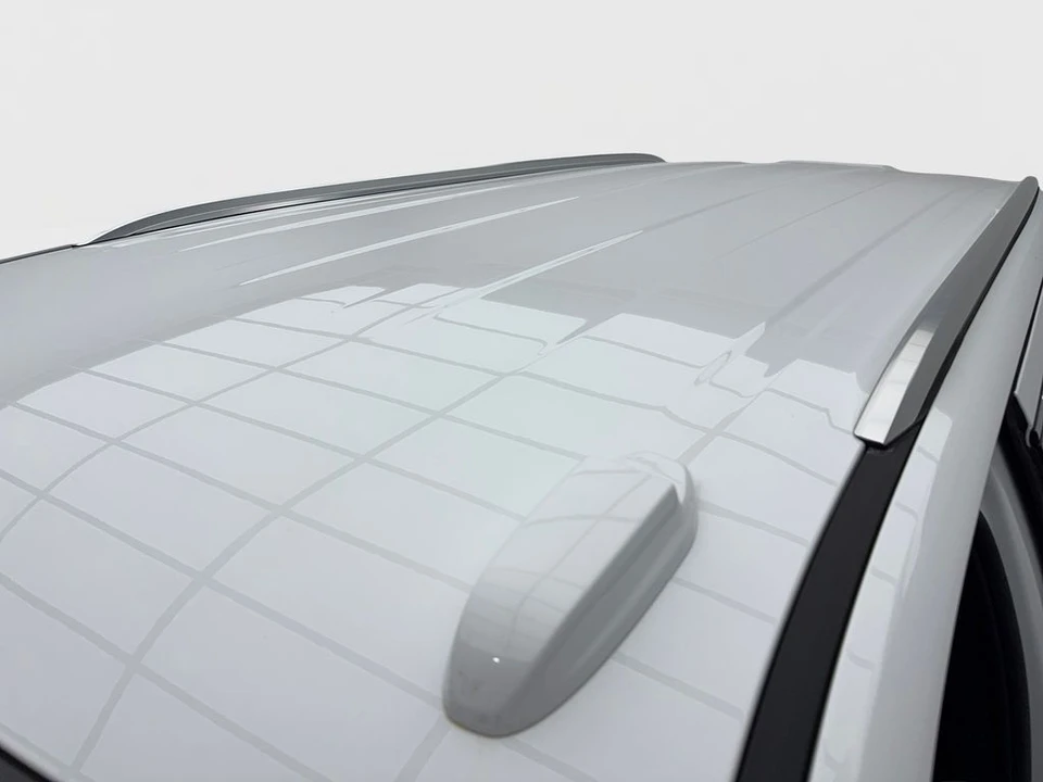 2025 GMC Yukon 5th Gen - Image 14 of 21