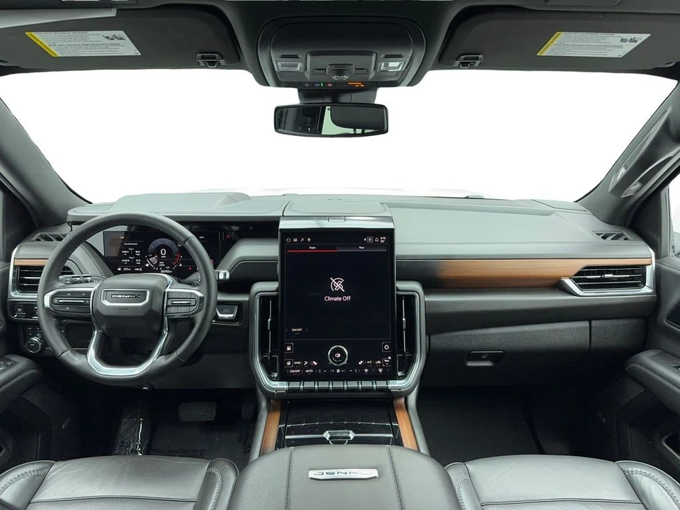 2025 GMC Yukon 5th Gen - Image 17 of 21