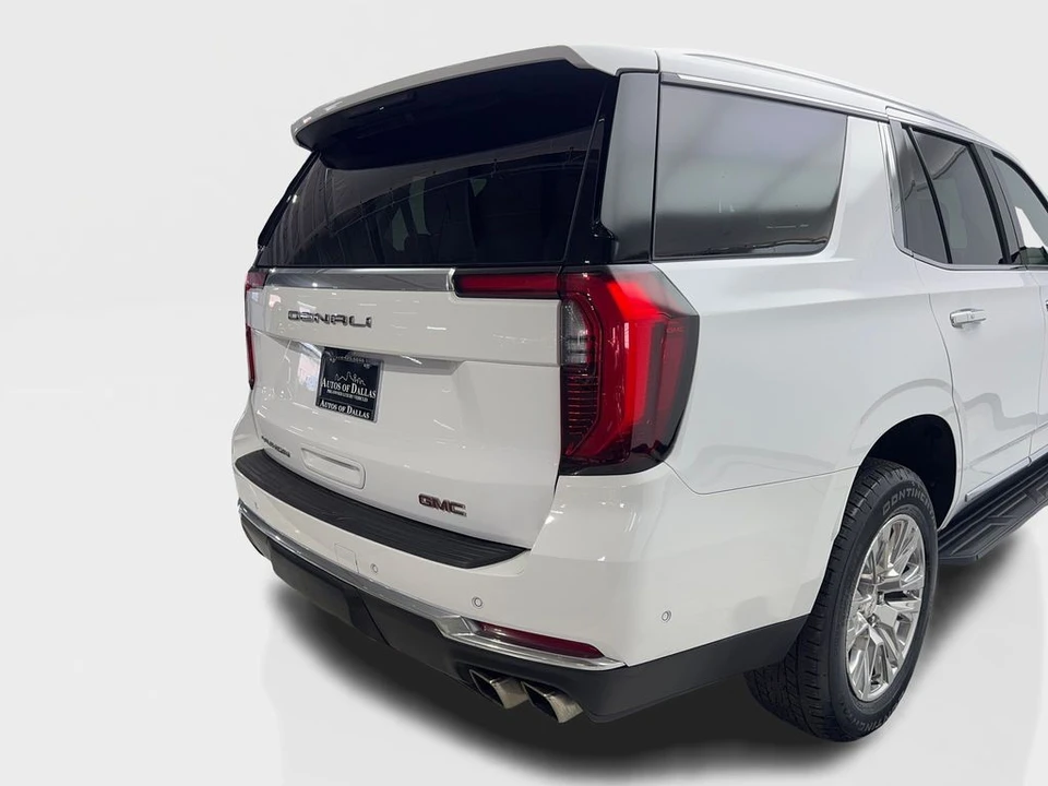 2025 GMC Yukon 5th Gen - Image 18 of 21