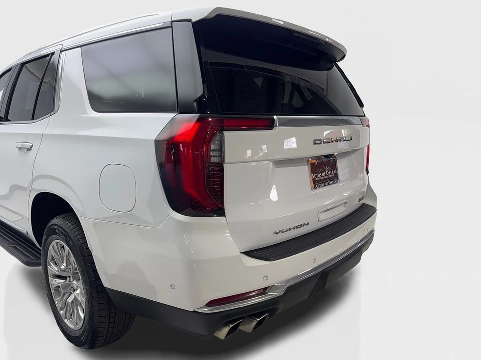 2025 GMC Yukon 5th Gen - Image 19 of 21