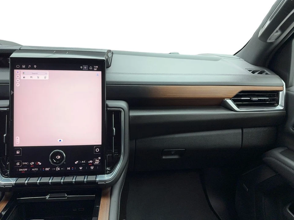2025 GMC Yukon 5th Gen - Image 20 of 21