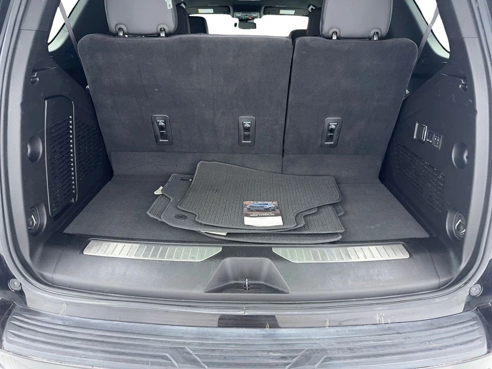2025 GMC Yukon 5th Gen - Image 13 of 21