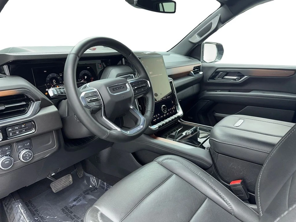 2025 GMC Yukon 5th Gen - Image 16 of 21
