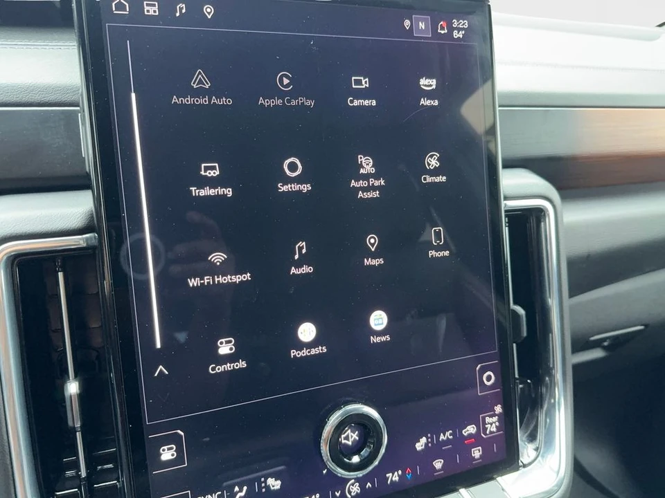 2025 GMC Yukon 5th Gen - Image 20 of 21