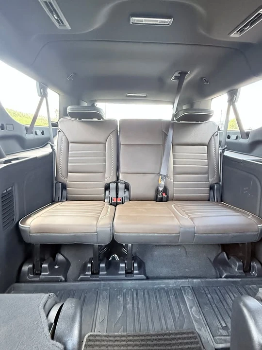 2025 GMC Yukon 5th Gen - Image 14 of 15