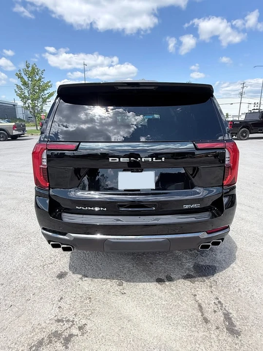 2025 GMC Yukon 5th Gen - Image 5 of 15