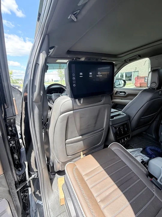 2025 GMC Yukon 5th Gen - Image 8 of 15
