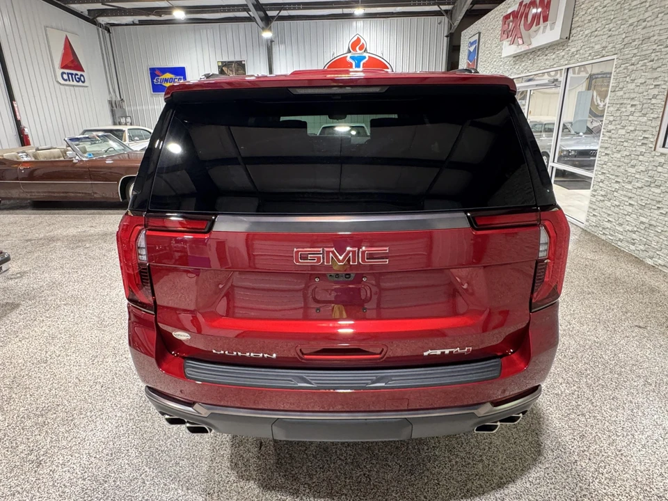 2025 GMC Yukon 5th Gen - Image 14 of 31