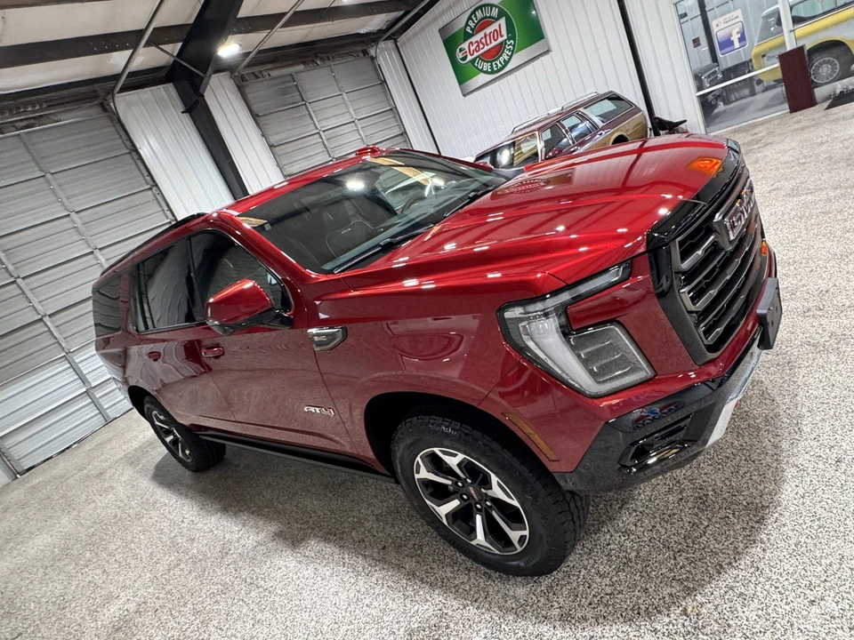 2025 GMC Yukon 5th Gen - Image 6 of 31