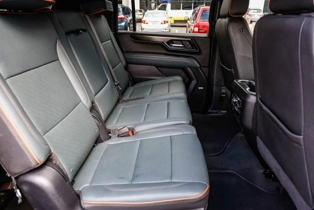2025 GMC Yukon 5th Gen - Image 17 of 21