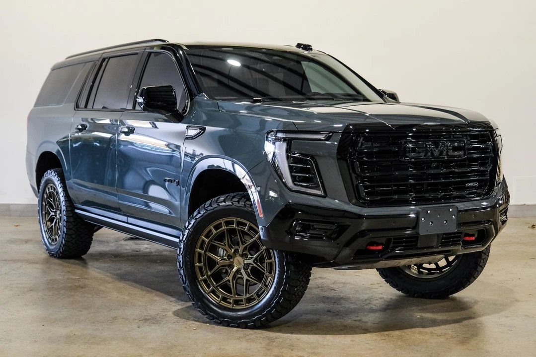 2025 GMC Yukon 5th Gen - Image 5 of 12