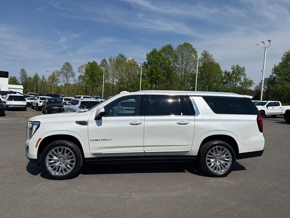 2025 GMC Yukon 5th Gen - Image 2 of 21