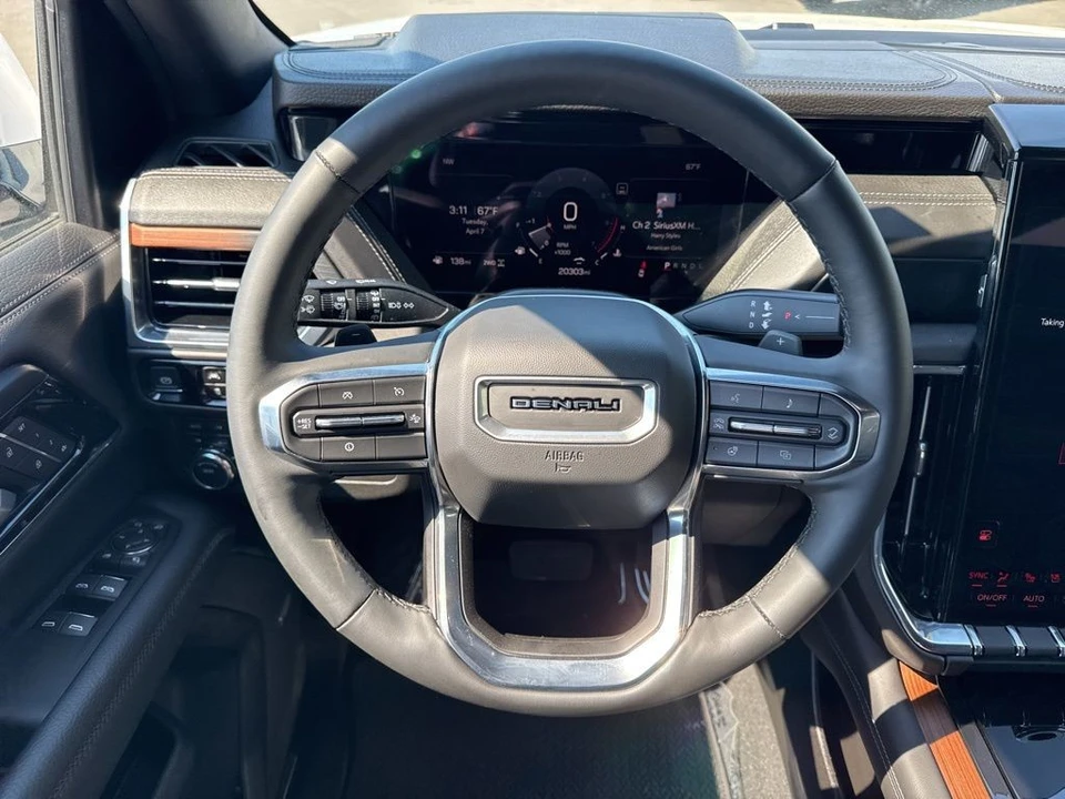 2025 GMC Yukon 5th Gen - Image 16 of 21