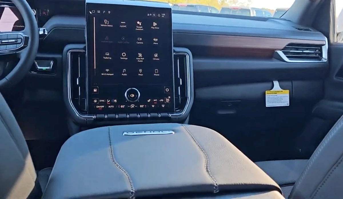 2025 GMC Yukon 5th Gen - Image 12 of 12