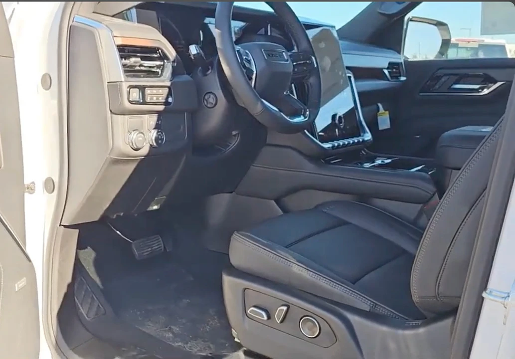2025 GMC Yukon 5th Gen - Image 10 of 12