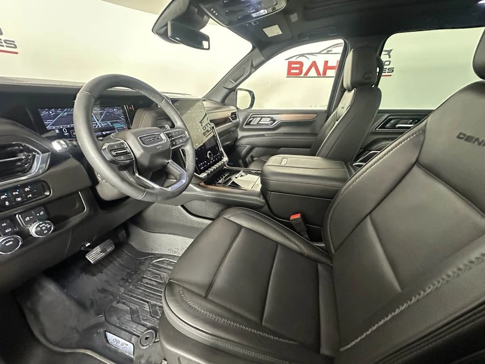 2025 GMC Yukon 5th Gen - Image 20 of 21