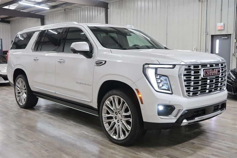 2025 GMC Yukon 5th Gen - Image 8 of 21