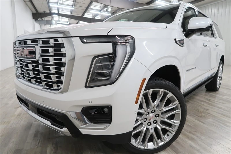 2025 GMC Yukon 5th Gen - Image 2 of 21
